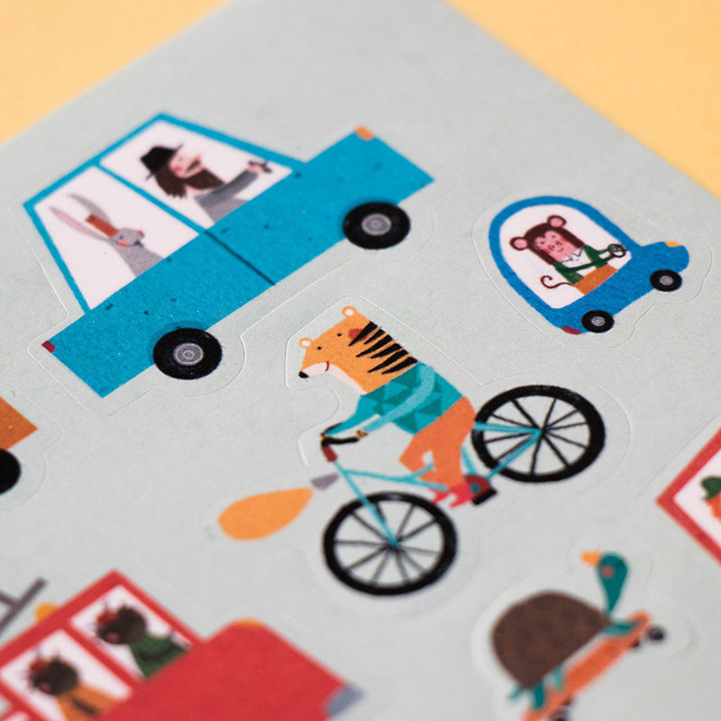 Actividad creativa con pegatinas